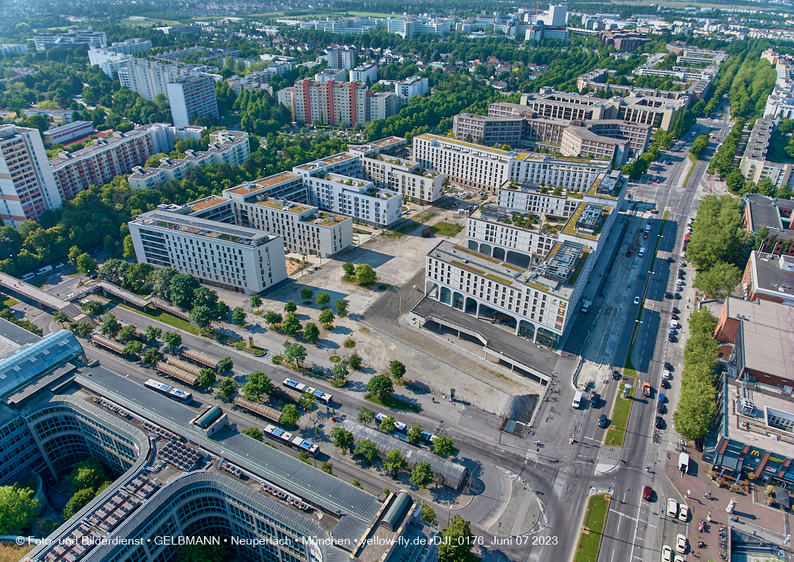 07.06.2023 - Perlach Plaza, PEP, Rentenversicherung, Wohnring, WACKER-Chemie in Neuperlach